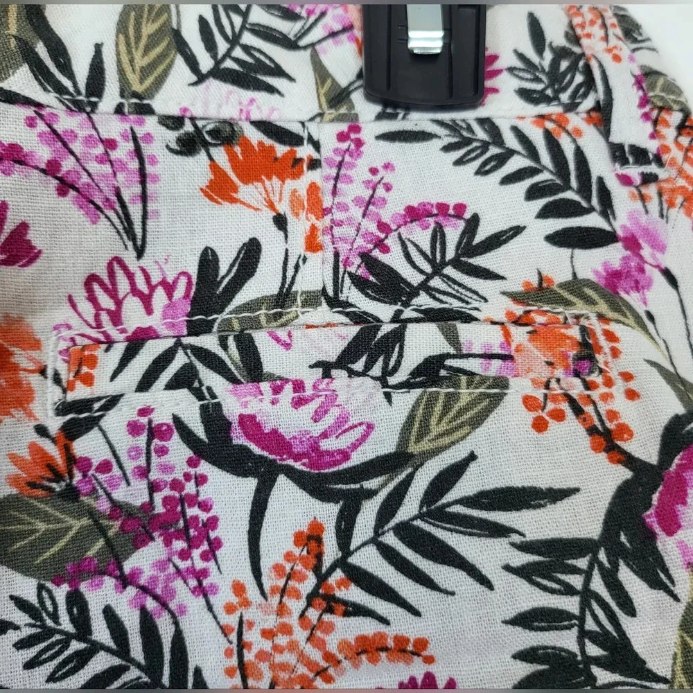 NWT Old Navy Girls Linen Blend Tropical Floral White Pink Green‎ Shorts Size 1